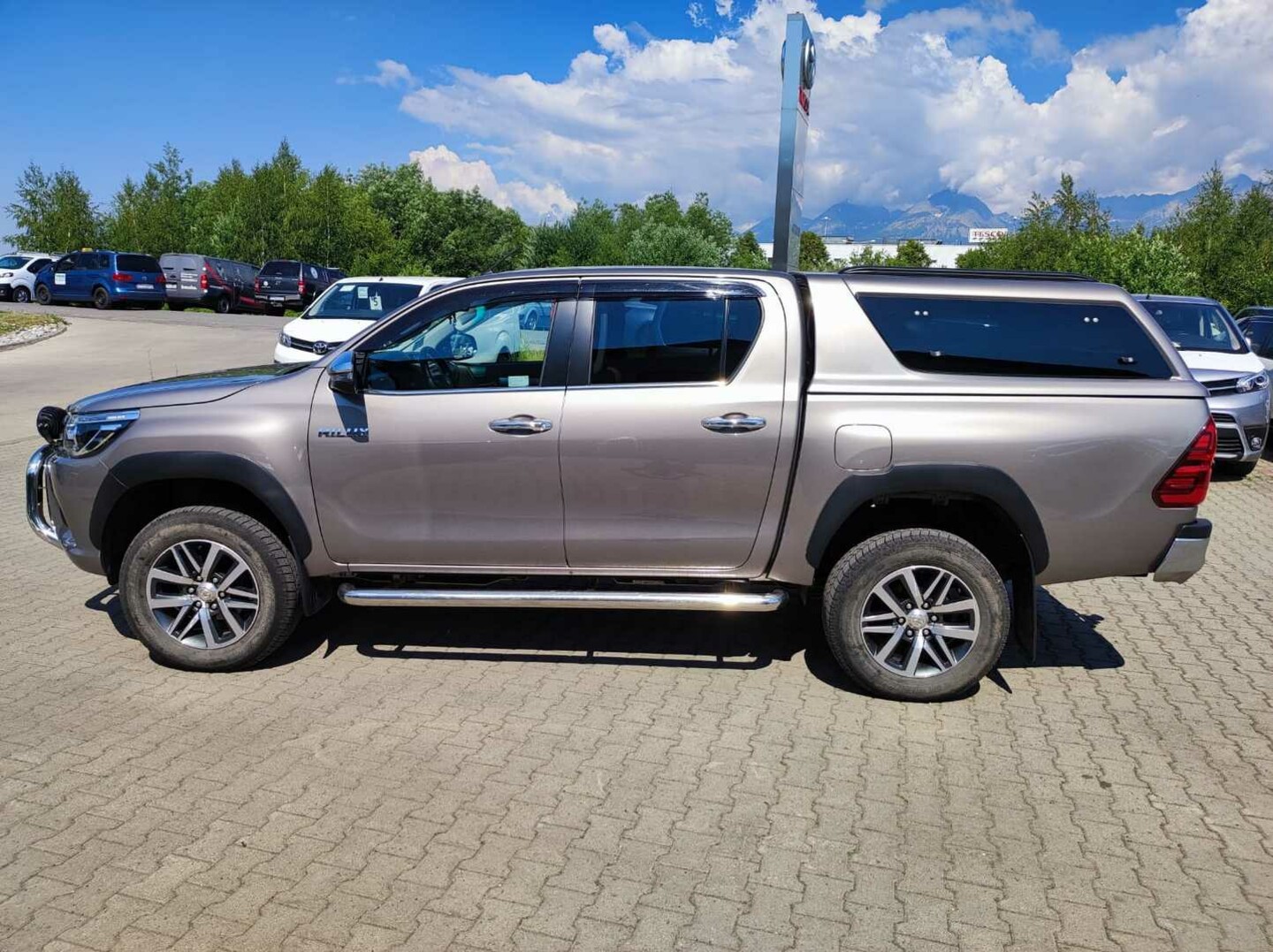 Toyota Hilux